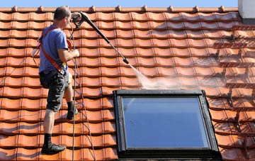 roof cleaning Dol Y Cannau, Powys